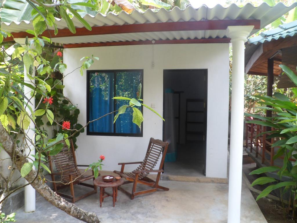 Paradise Garden Unawatuna Room photo